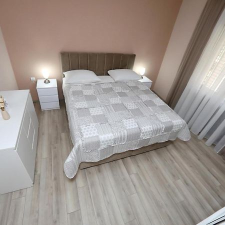 Apartment Lucijan 比比涅 外观 照片