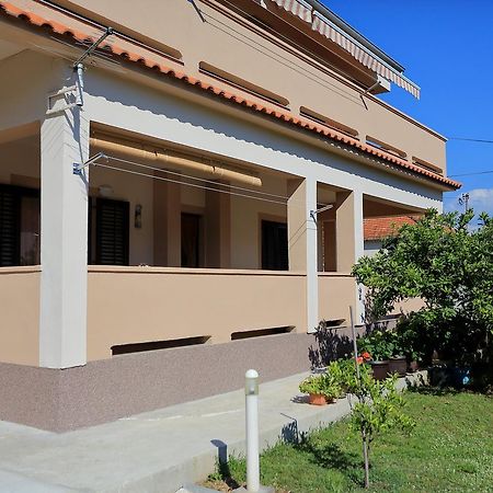 Apartment Lucijan 比比涅 外观 照片