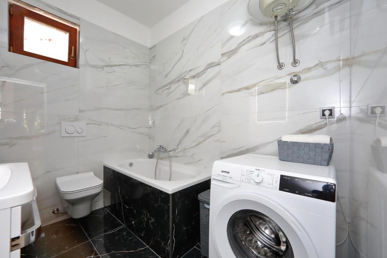 Apartment Lucijan 比比涅 外观 照片