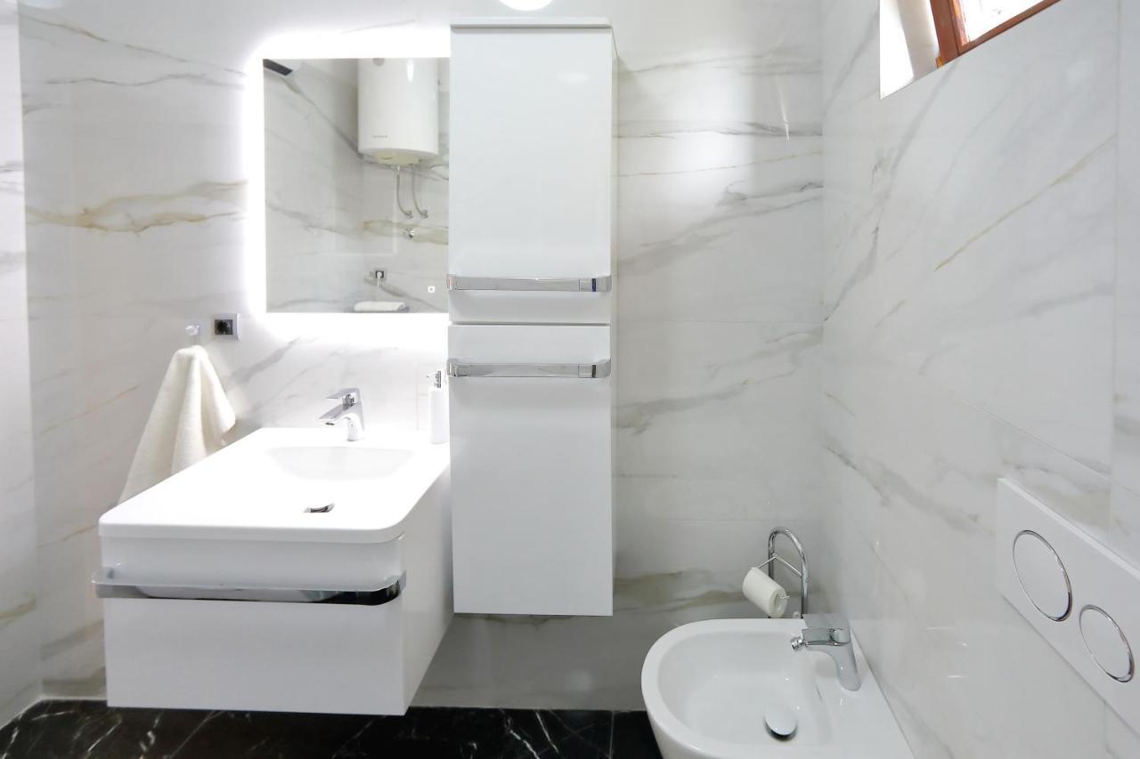 Apartment Lucijan 比比涅 外观 照片