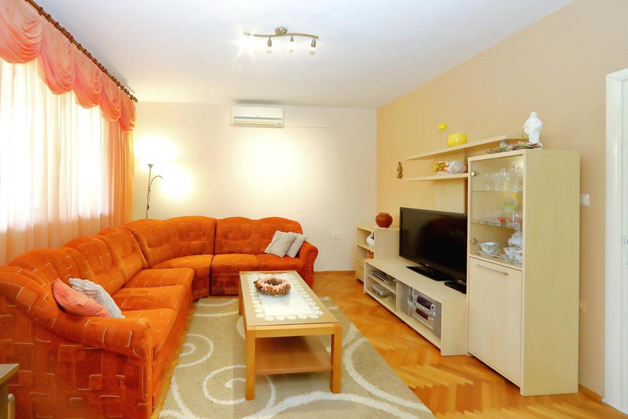 Apartment Lucijan 比比涅 外观 照片