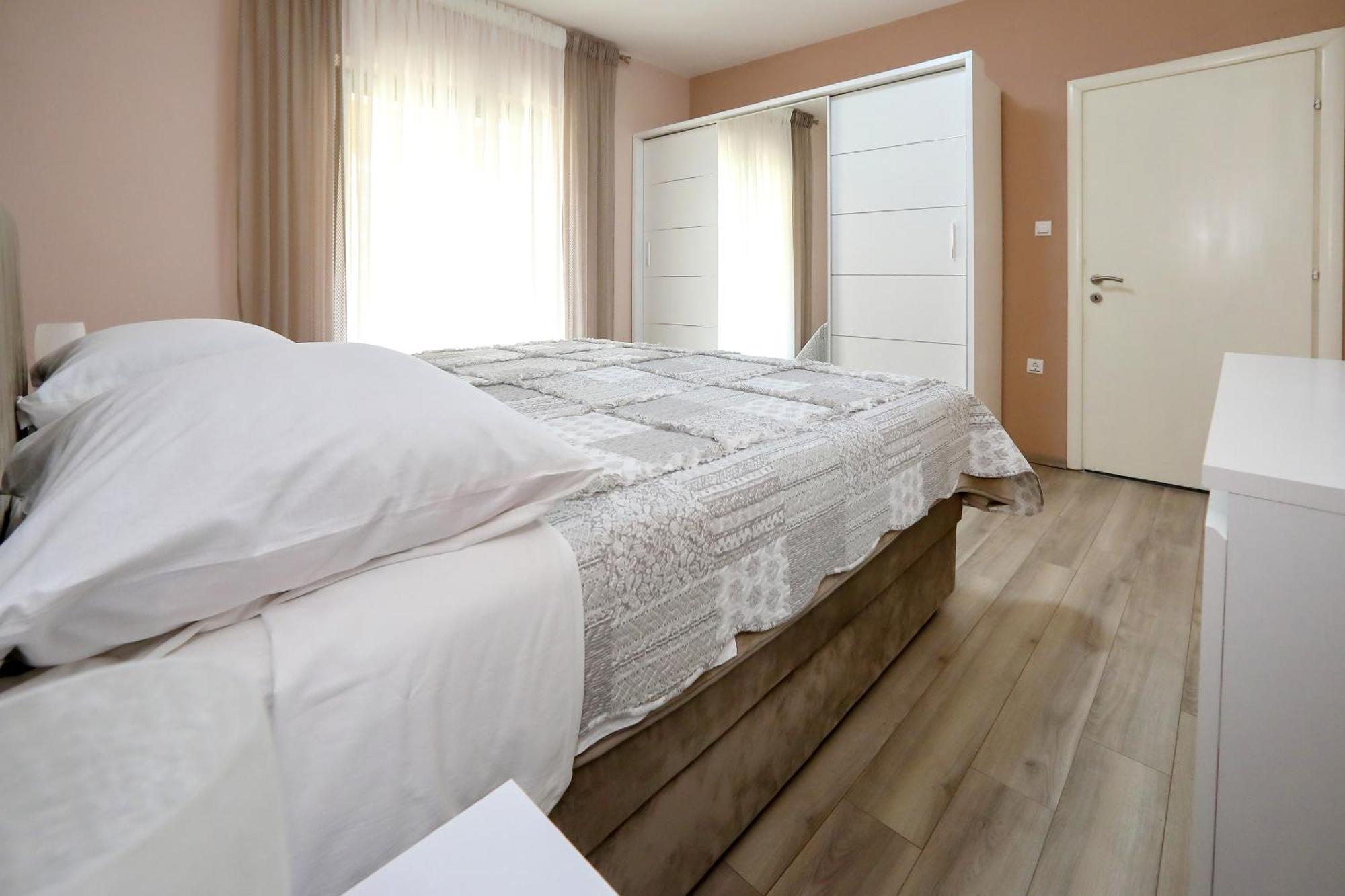 Apartment Lucijan 比比涅 外观 照片