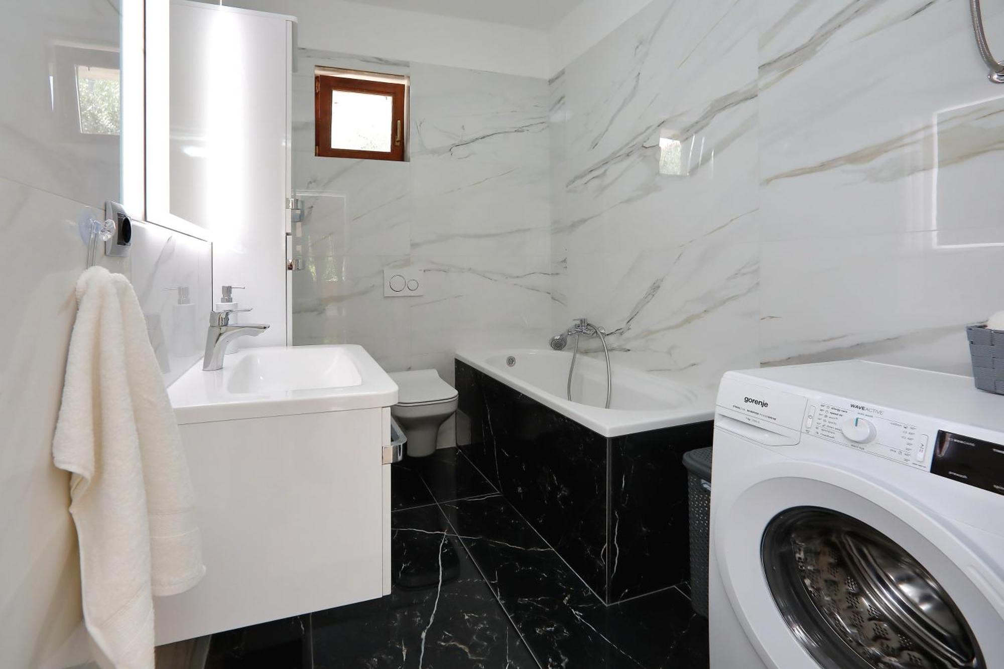 Apartment Lucijan 比比涅 客房 照片